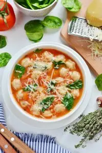 Spinach and Tortellini Soup