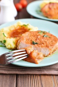 The Best Juicy Skillet Pork Chops