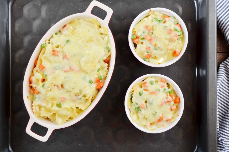 White Cheddar Farfalle with Peas & Carrots recipe - step 10