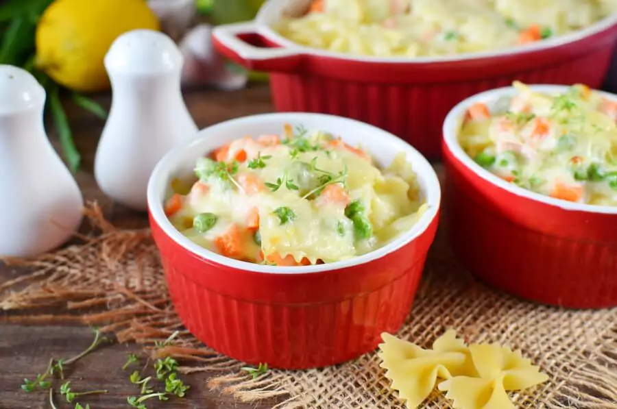White Cheddar Farfalle with Peas & Carrots