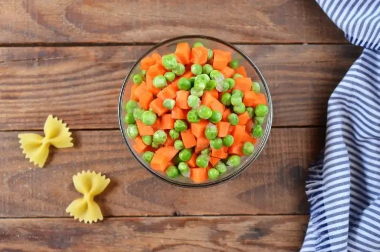 Step 1 - White Cheddar Farfalle with Peas & Carrots