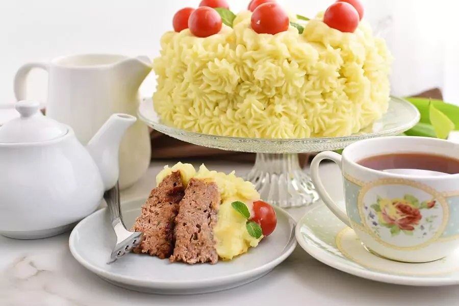 April Fool’s Day Meatloaf “Cake”