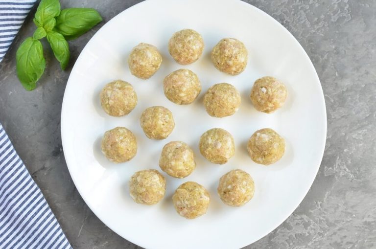 Step 3 - Chicken Pesto Meatballs