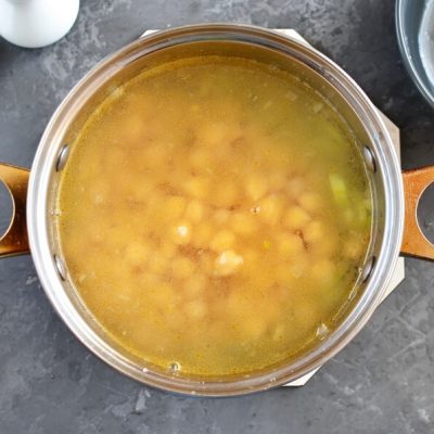 Chickpea and Celery Soup with Chili recipe - step 4