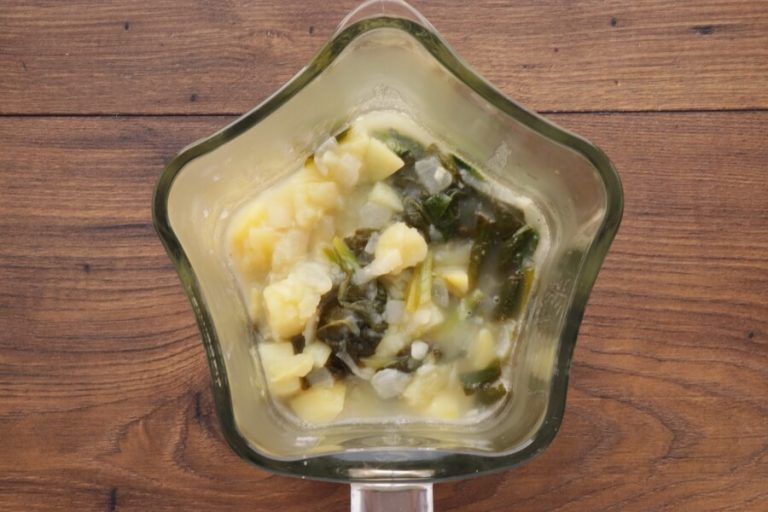 Step 8 - Creamy Wild Garlic Soup with Veggie Chips
