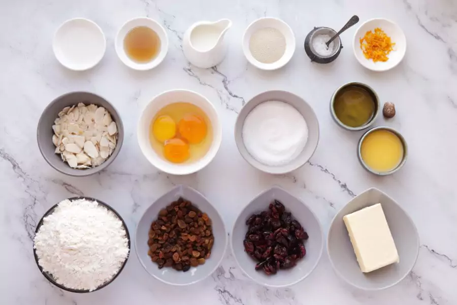 Ingredients for Easter Bread: Kulich-Cruffin