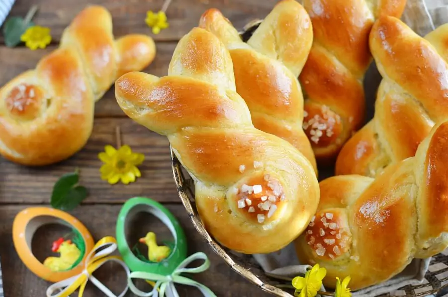 Easter Bunny Rolls