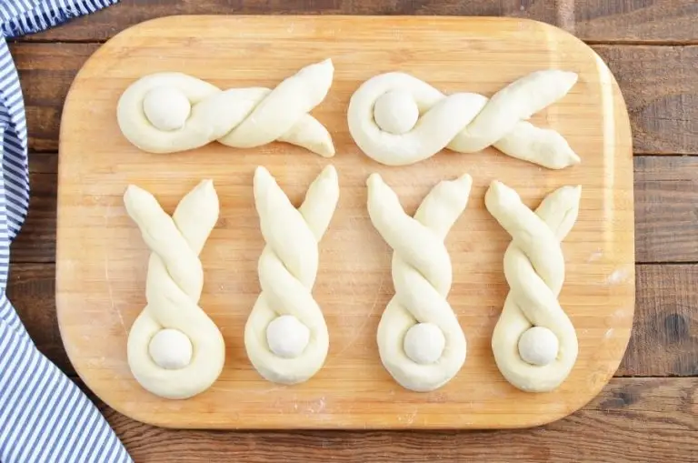 Step 6 - Easter Bunny Rolls