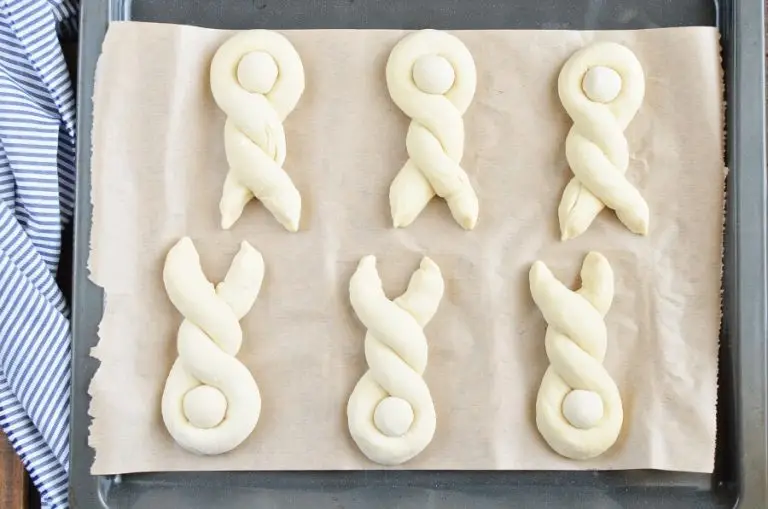 Step 7 - Easter Bunny Rolls