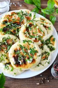 Easy Garlic Flatbreads