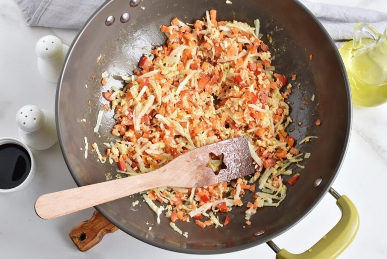 Step 3 - Easy and Healthy Vegetable Fried Rice