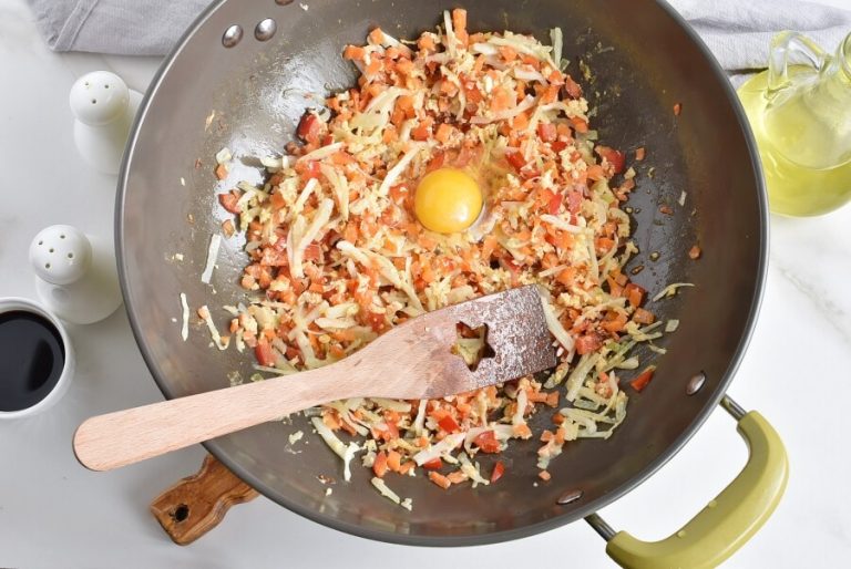 Step 3 - Easy and Healthy Vegetable Fried Rice