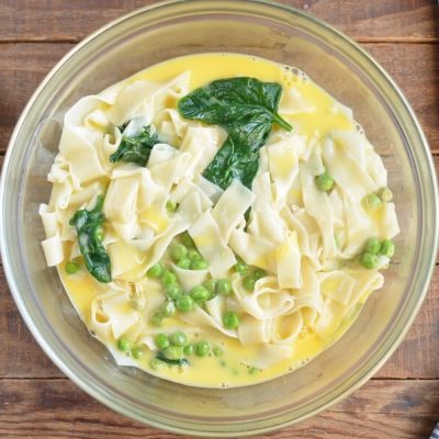 Easy Pea & Spinach Carbonara recipe - step 7