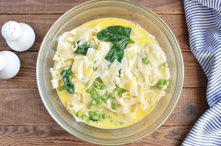Step 7 - Easy Pea & Spinach Carbonara
