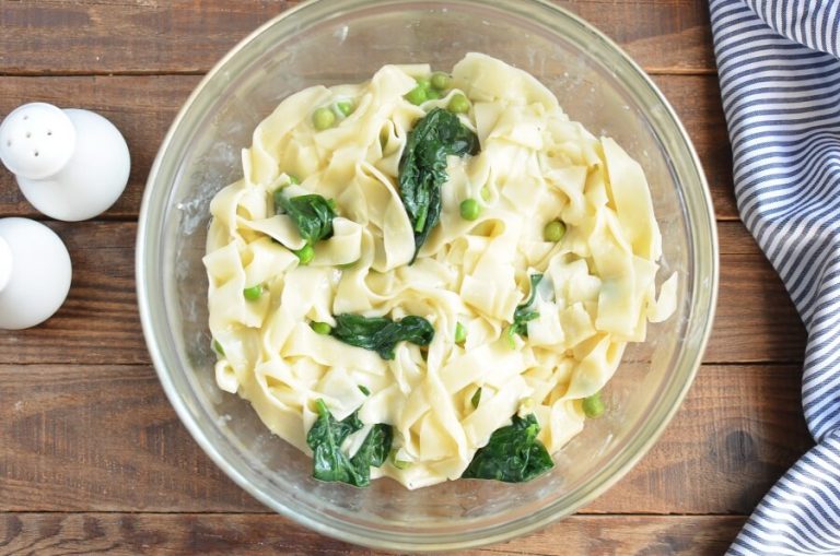Step 7 - Easy Pea & Spinach Carbonara