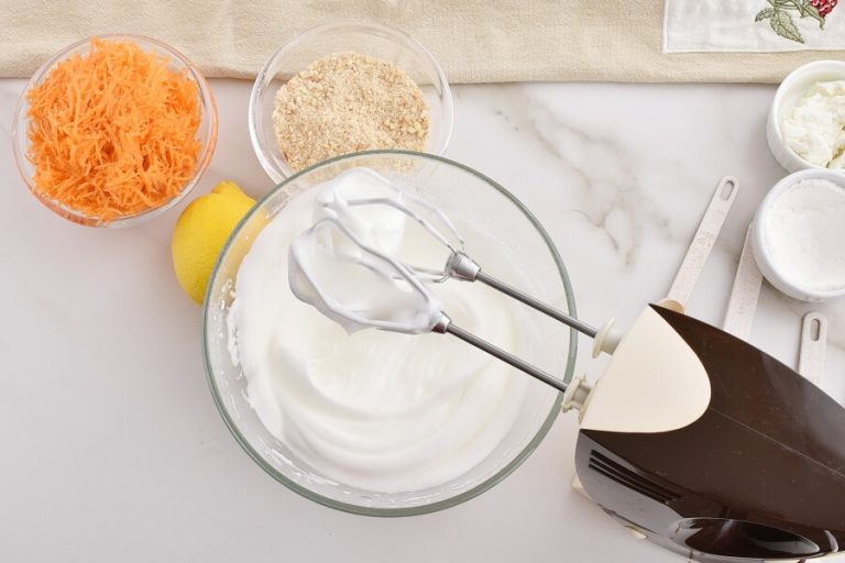 Step 5 - Mini Carrot Cakes for Passover