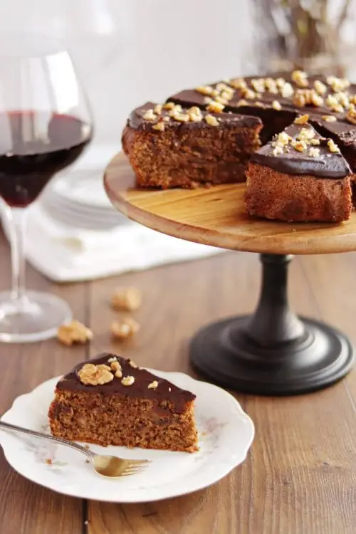 Flourless Walnut-Date Cake