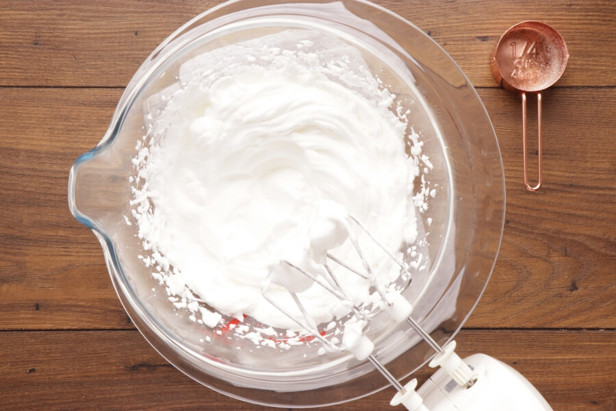 Flourless Walnut-Date Cake recipe - step 5
