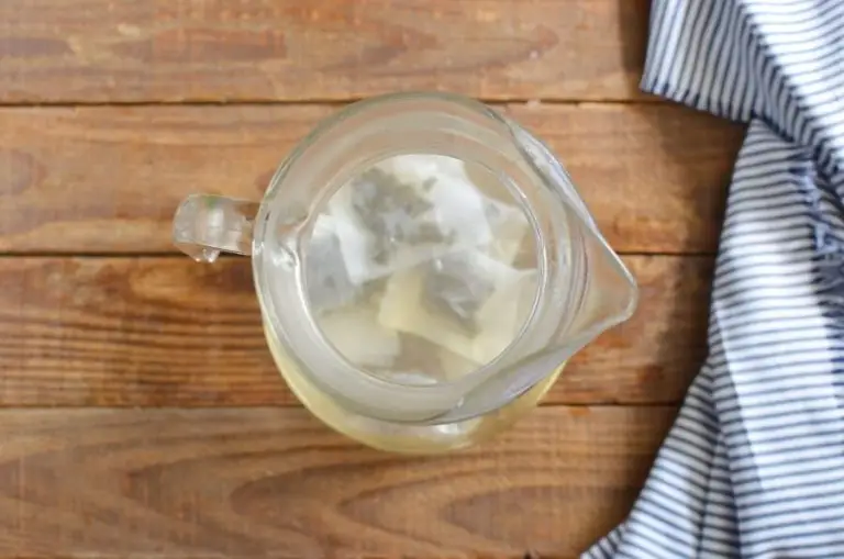 Step 2 - Freshly Brewed Ice Tea with Fresh Mint