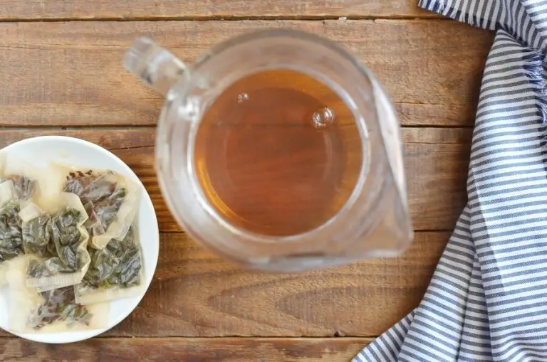 Step 3 - Freshly Brewed Ice Tea with Fresh Mint