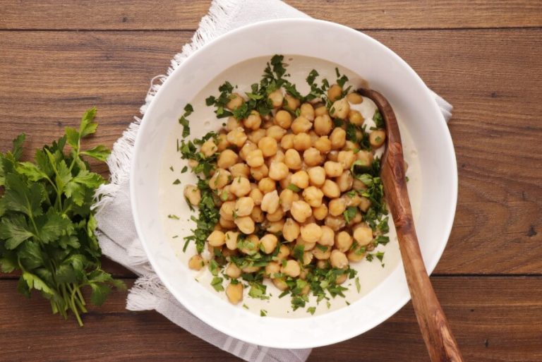 Step 6 - Hummus Masabacha