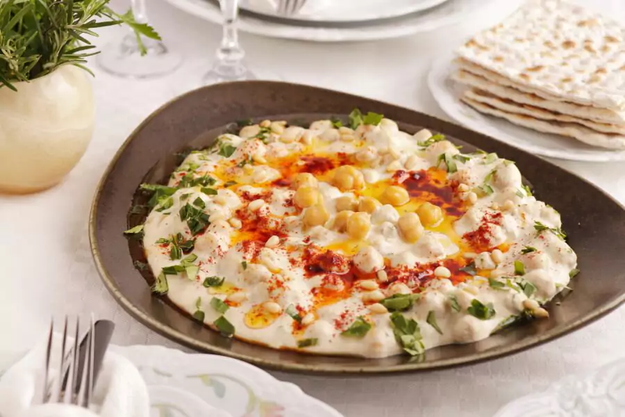 Hummus Masabacha (Hummus with Whole Chickpeas) Recipe-Israeli Hummus-Israeli Hummus with Paprika and Whole Chickpeas
