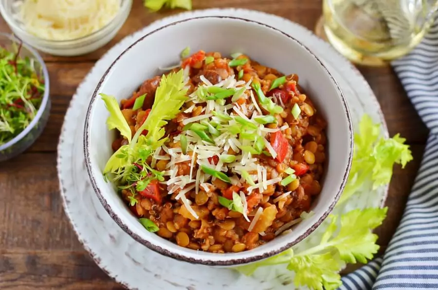 Instant Pot Lentil and Quinoa Chili