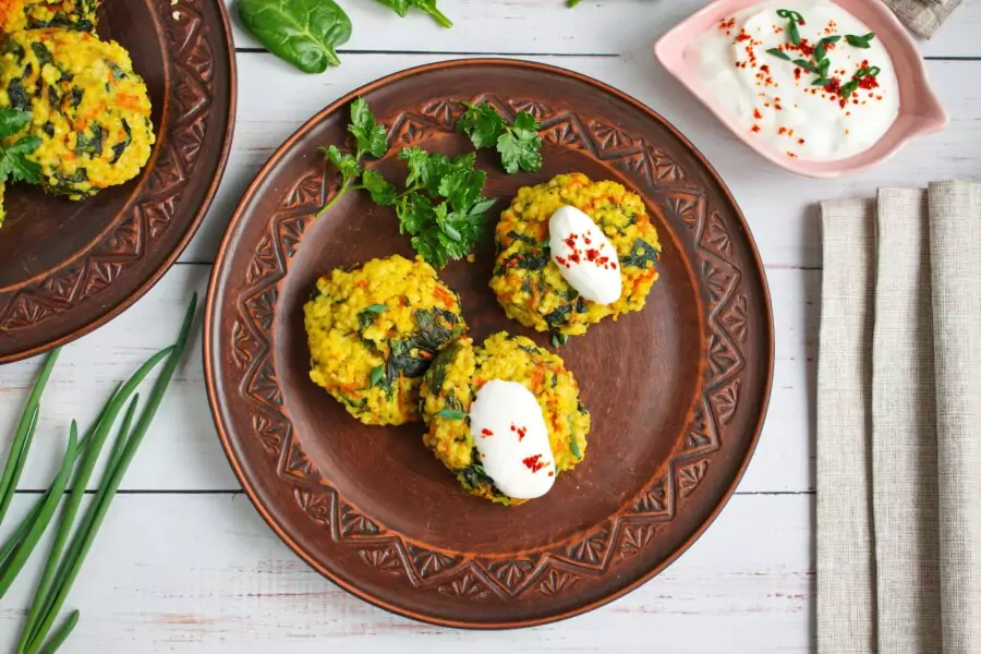 Millet Cakes with Carrots & Spinach