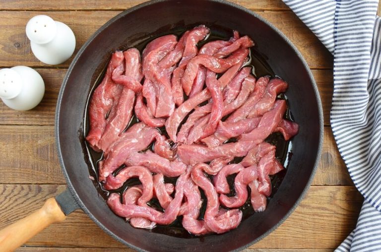 Sirloin Strips over Rice Recipe Cook.me Recipes