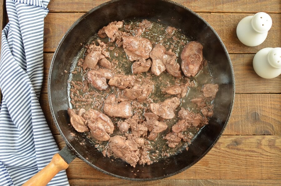 Traditional Jewish Chopped Chicken Liver Recipe - Cook.me Recipes. cook.me....