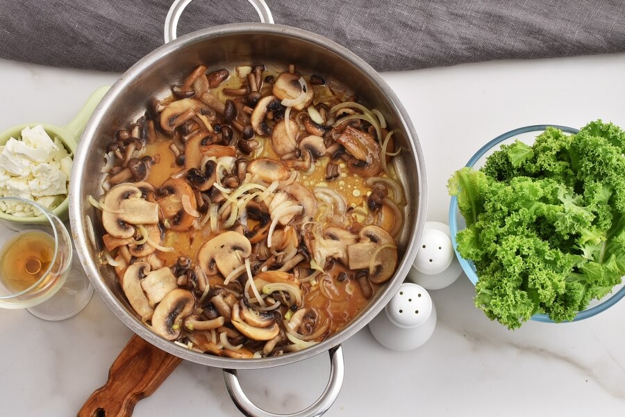 Warm Kale and Caramelized Mushroom Salad recipe - step 3
