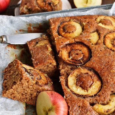 Apple, Cinnamon and Ginger Drizzle Cake Recipes–Homemade Apple, Cinnamon and Ginger Drizzle Cake–Delicious Apple, Cinnamon and Ginger Drizzle Cake