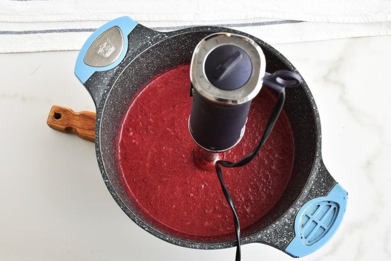 Step 6 - Beetroot, Cumin & Coriander Soup