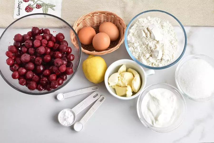 Ingredients for Easy One-Bowl Upside-Down Cake