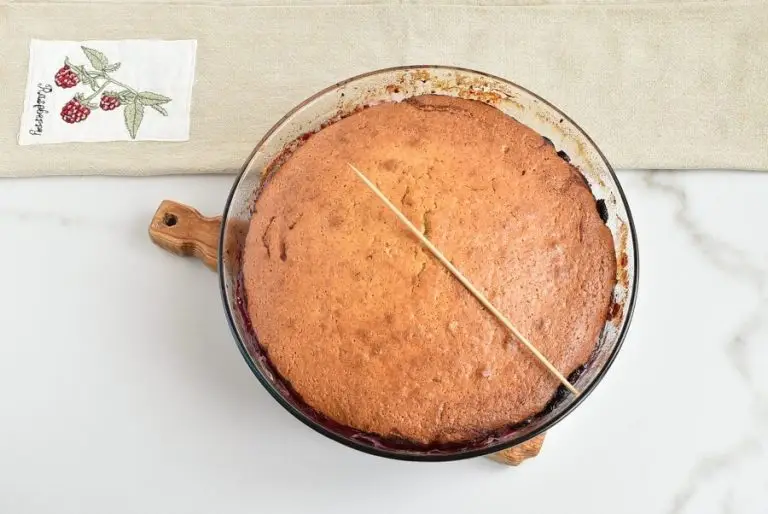 Step 11 - Easy One-Bowl Upside-Down Cake