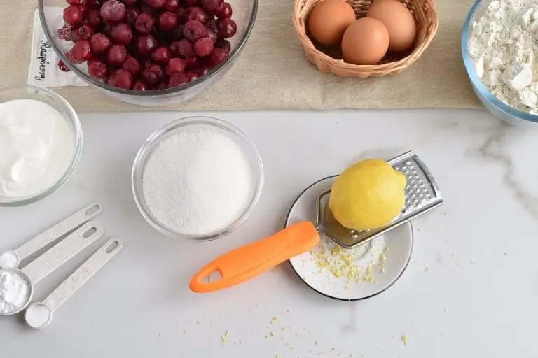 Step 3 - Easy One-Bowl Upside-Down Cake