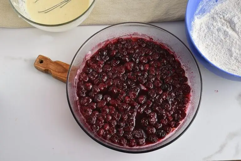 Step 6 - Easy One-Bowl Upside-Down Cake