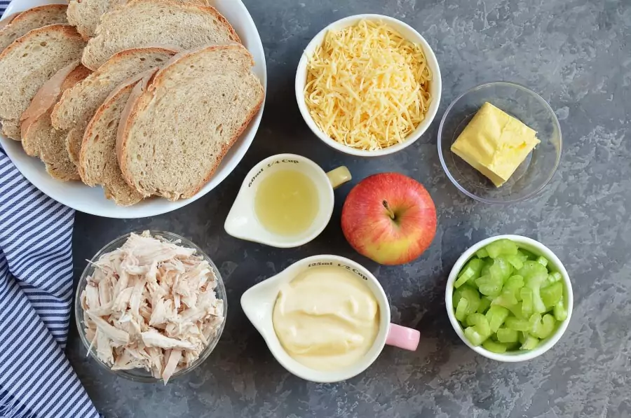 Ingredients for Grilled Chicken and Apple Sandwiches