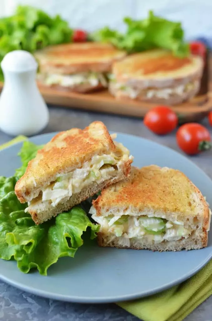 Grilled Chicken and Apple Sandwiches