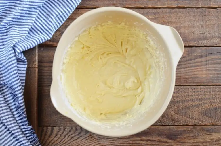 Step 4 - Lemon Drizzle Slices