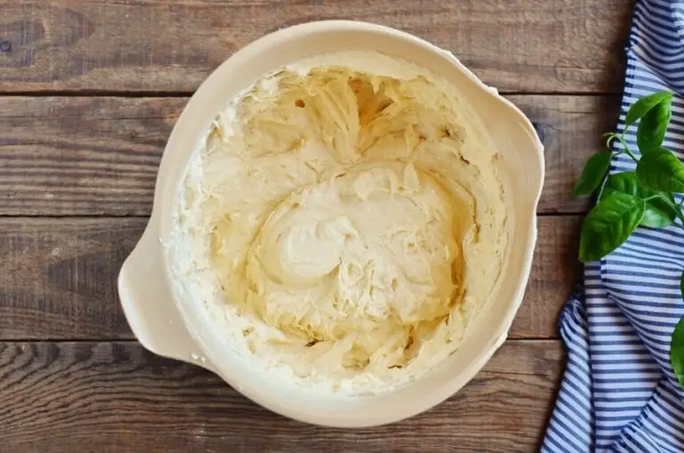 Step 5 - Pineapple & Coconut Cake