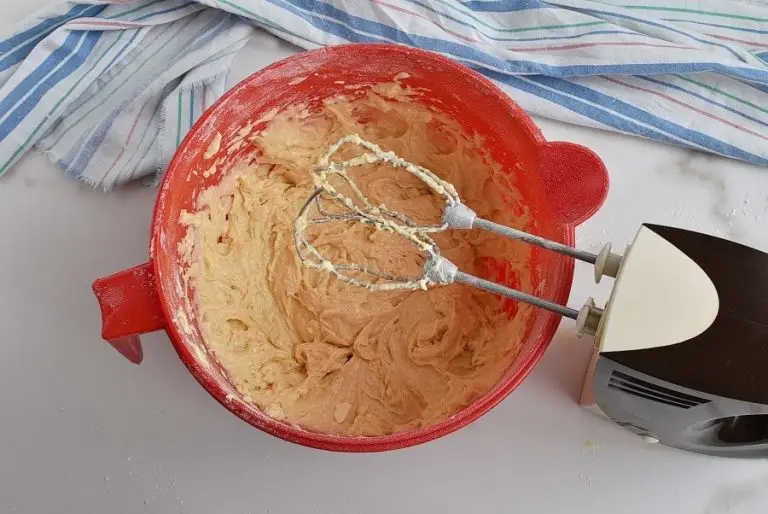 Step 5 - Pineapple Upside-Down Cupcakes