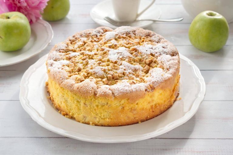 Step 10 - Sharlotka (Russian Apple Cake)