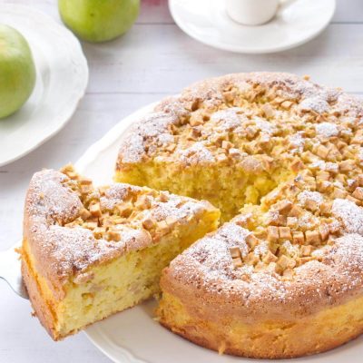 Apple Sharlotka (Russian Apple Cake) recipe - Apple Sharlotka Recipe - Easy Sharlotka Apple Cake