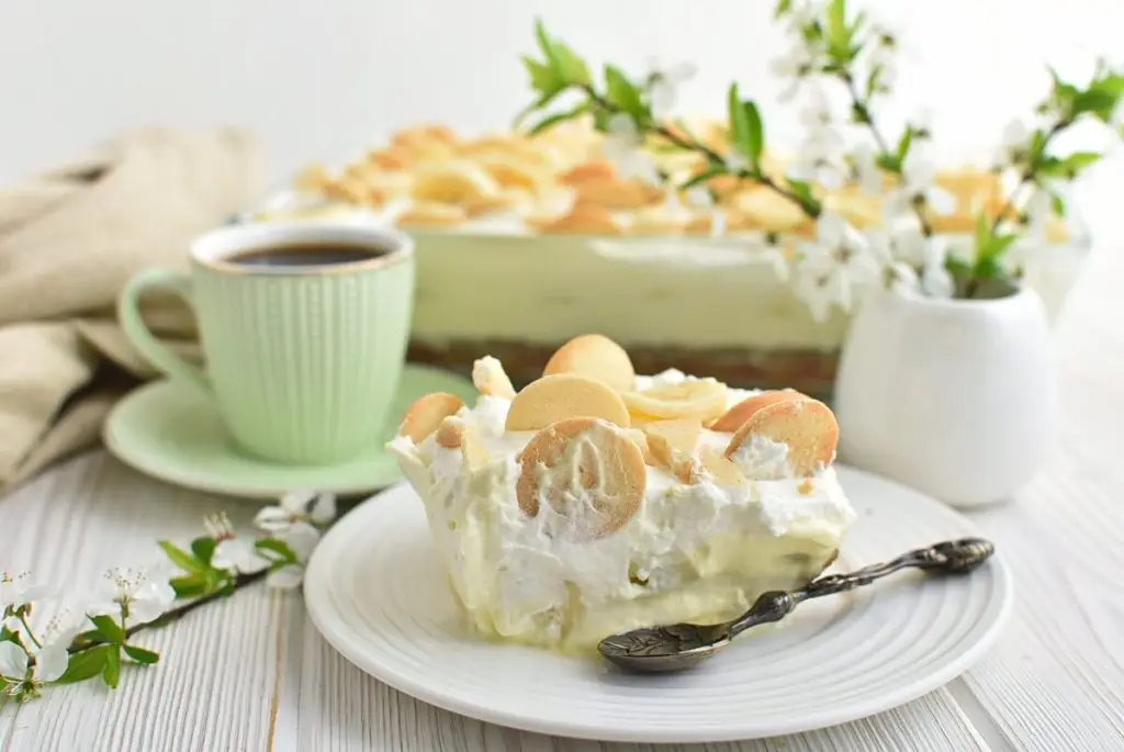 Banana Pudding Poke Cake