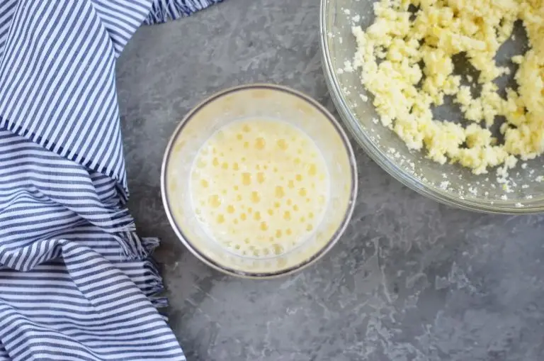 Bolos de Arroz (Portuguese Rice Muffins) recipe - step 3