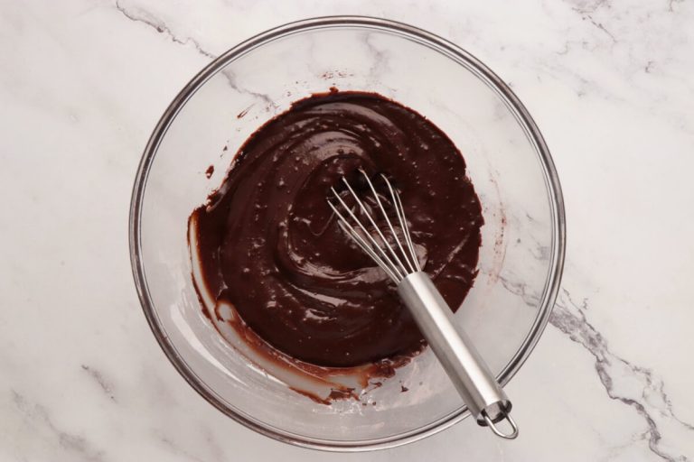 Step 7 - Chocolate Crazy Cake