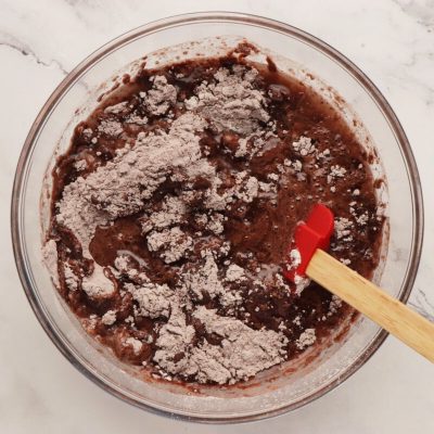 Chocolate Crazy Cake recipe - step 3