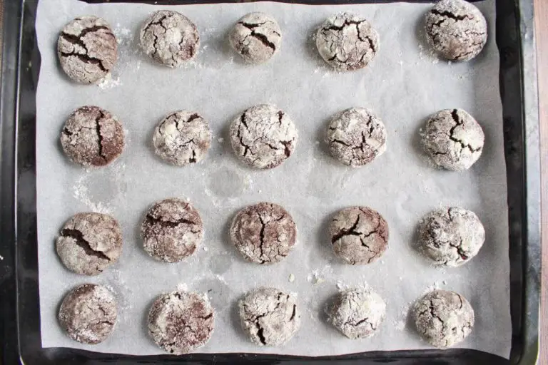 Step 12 - Chocolate Mint Crinkle Cookies