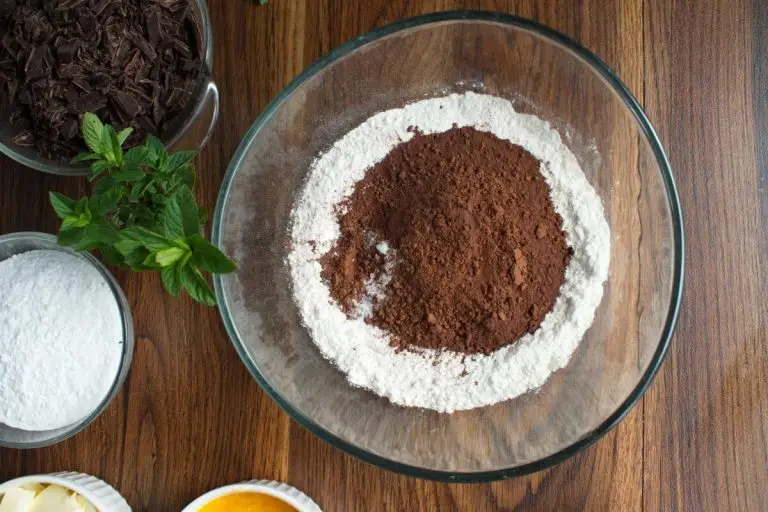 Step 1 - Chocolate Mint Crinkle Cookies